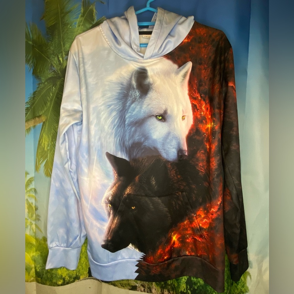 Amazon - Youth/Unisex XL Wolves Graphic Pullover Hoodie